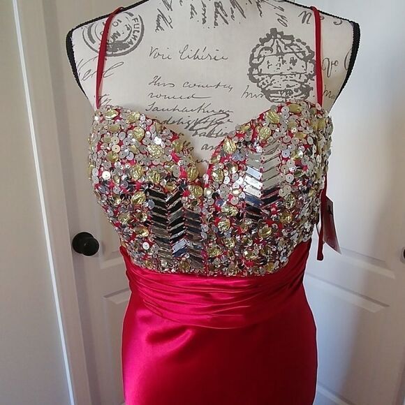 NWT Beaded Bust Red Satin Jeweled Flirt by Maggie Sottero Sheath Prom 10 - Picture 2 of 10